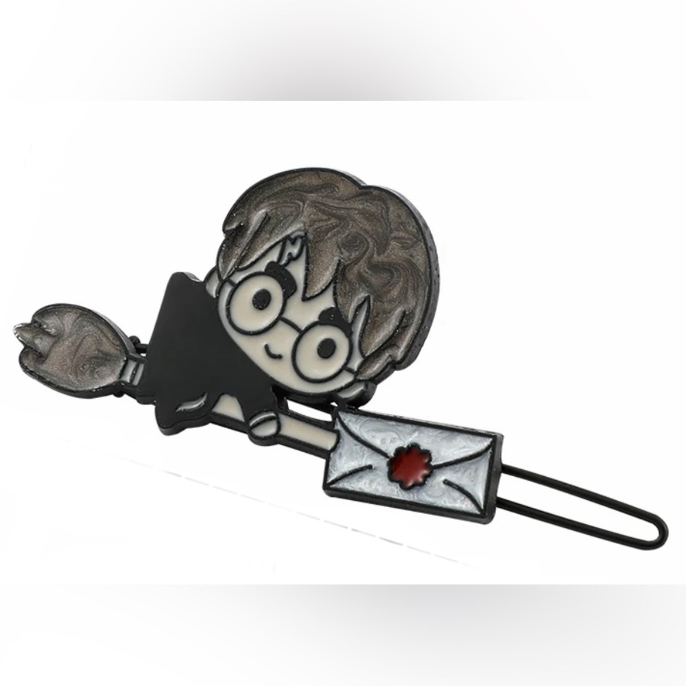 $3 ADORABLE HAIR CLIP. NEW. $3 WITH ANY $10 ORDER OR MORE . - Picture 2 of 16